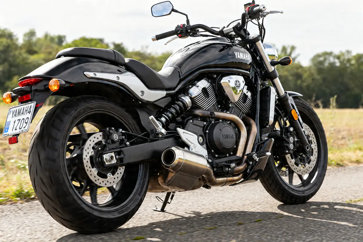 Yamaha V-Max 1700 : Puissance, occasion & guide d’achat