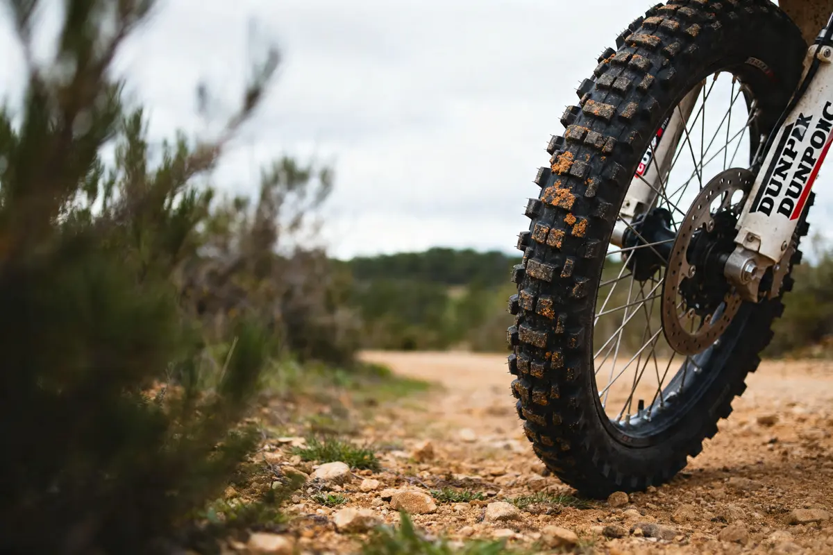 Dunlop Mc : comparatif des meilleurs pneus moto tout terrain