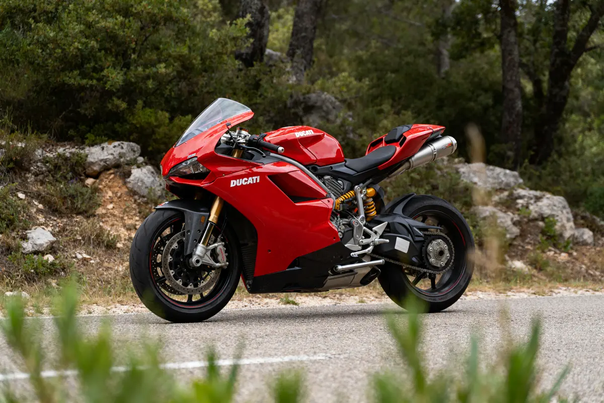 Ducati 1198 : fiche, avis, prix et guide d’achat complet