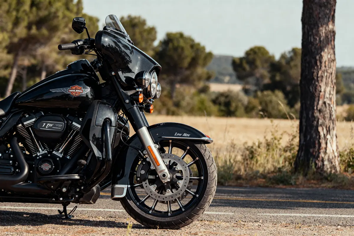 Harley-Davidson Low rider s et st : Modèles et essais 2026