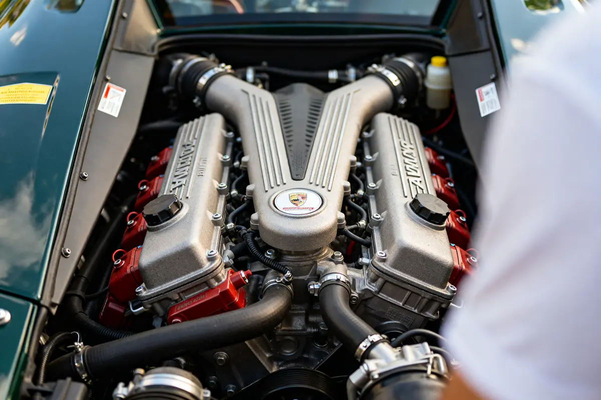 Moteur V8 : fonctionnement, fiabilité et atouts clés
