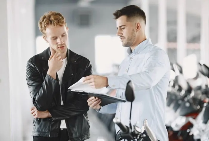 Choisir la bonne assurance pour sa moto, les critères à connaître avant de souscrire